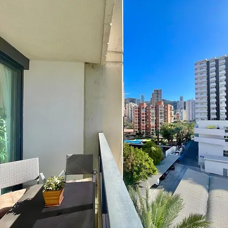 Gemelos 26 Pool Levante 貝尼多姆